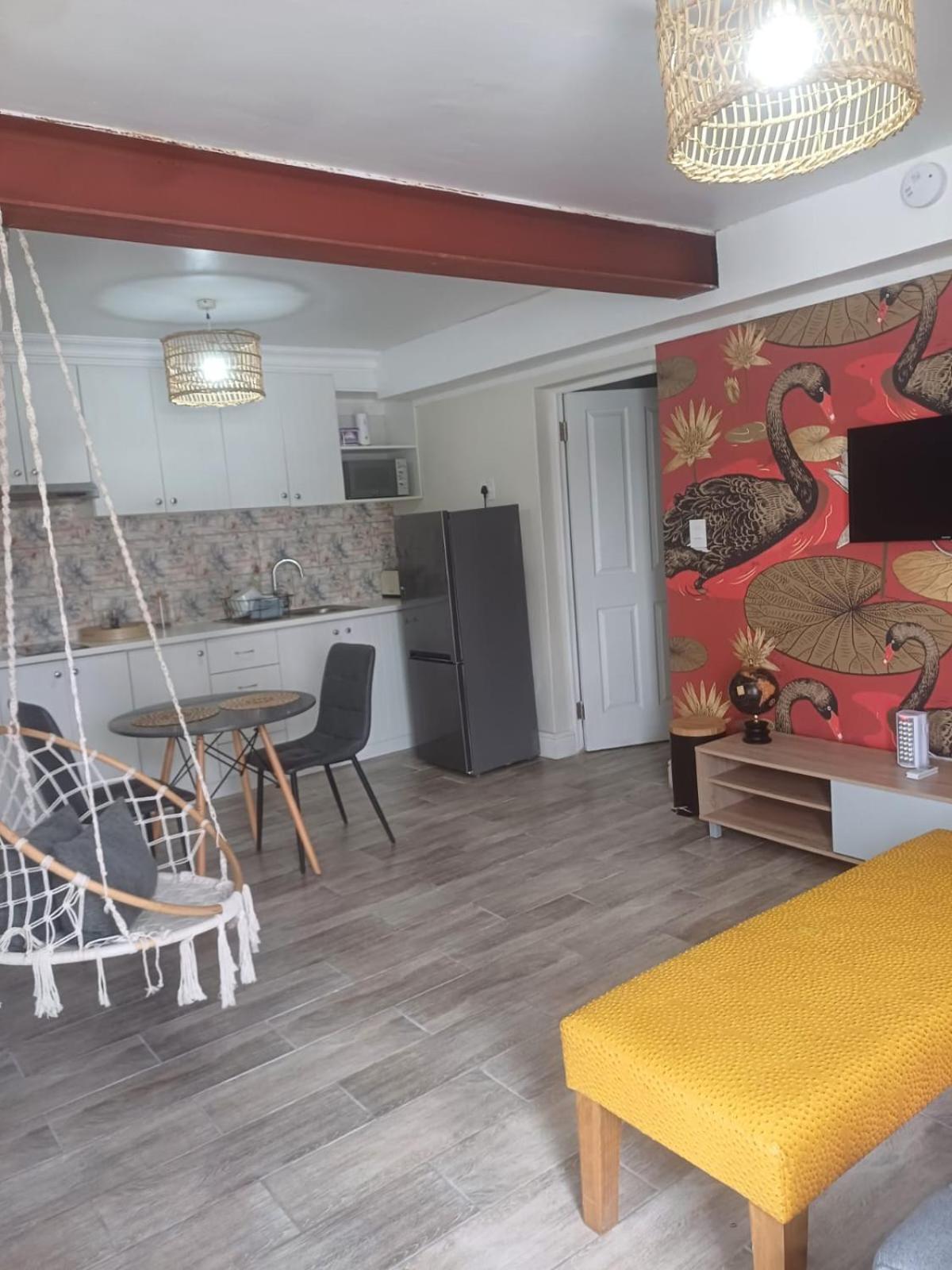 Thyme Wellness Spa And Guesthouse Кейптаун Екстериор снимка